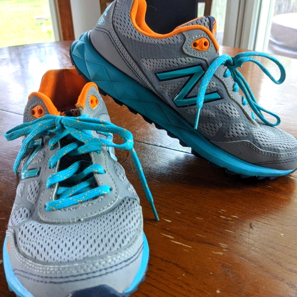 New Balance 512 Women’s All Terrain Running Athletic Shoes Size 7.5 WTE512G1
